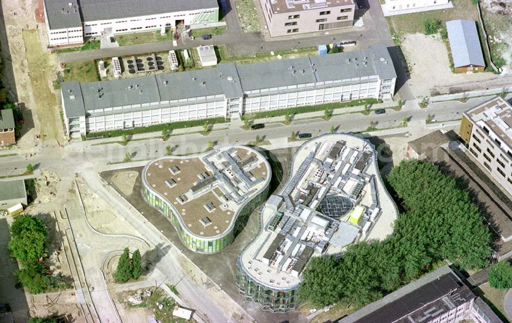 Aerial photograph Berlin-Adlershof - Forschungs- und Gewerbeentwicklungsgebiet WISTAS in Berlin-Adlershof an der Rudower Chaussee.