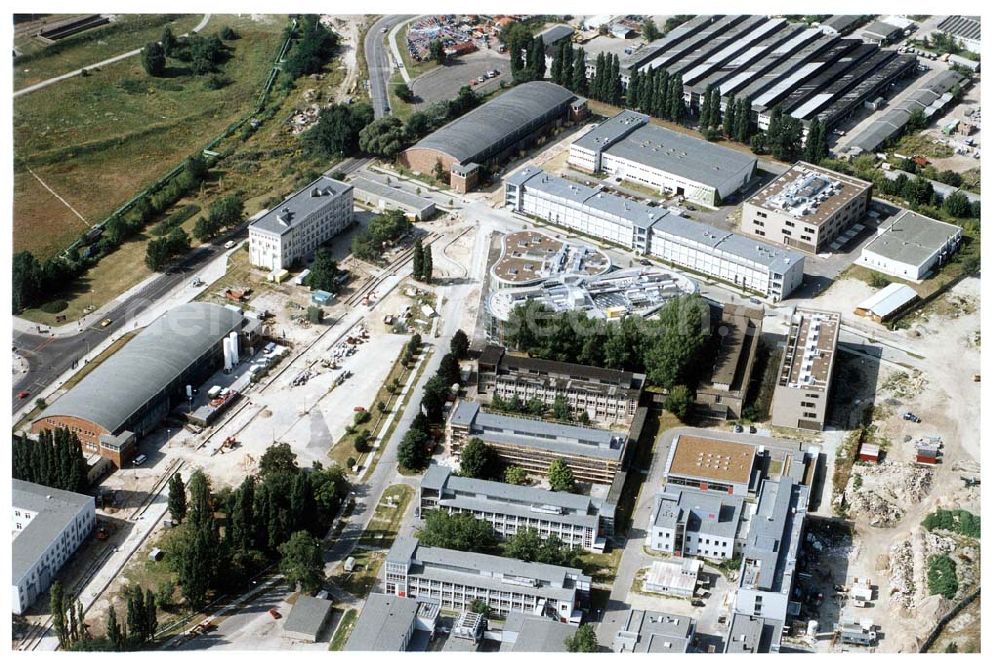 Berlin-Adlershof from above - Forschungs- und Gewerbeentwicklungsgebiet WISTAS in Berlin-Adlershof an der Rudower Chaussee.