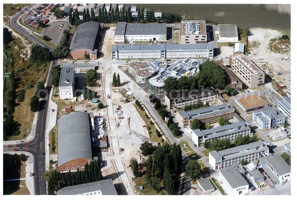 Aerial image Berlin-Adlershof - Forschungs- und Gewerbeentwicklungsgebiet WISTAS in Berlin-Adlershof an der Rudower Chaussee.