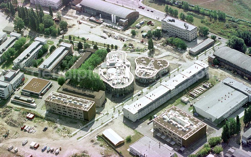 Aerial image Berlin-Adlershof - Forschungs- und Gewerbeentwicklungsgebiet WISTAS in Berlin-Adlershof an der Rudower Chaussee.