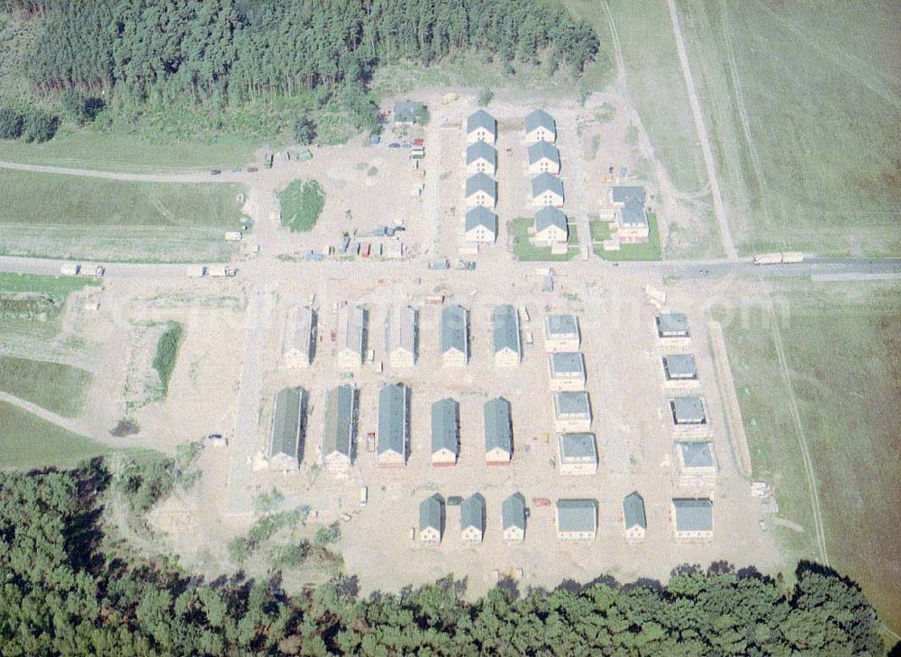 Ahrensdorf bei Ludwigsfelde / BRB from the bird's eye view: Fortgeschrittenen Wohnsiedlungsbau der Bayerischen Hausbau GmbH in Ahrensdorf bei Ludwigsfelde in Brandenburg.