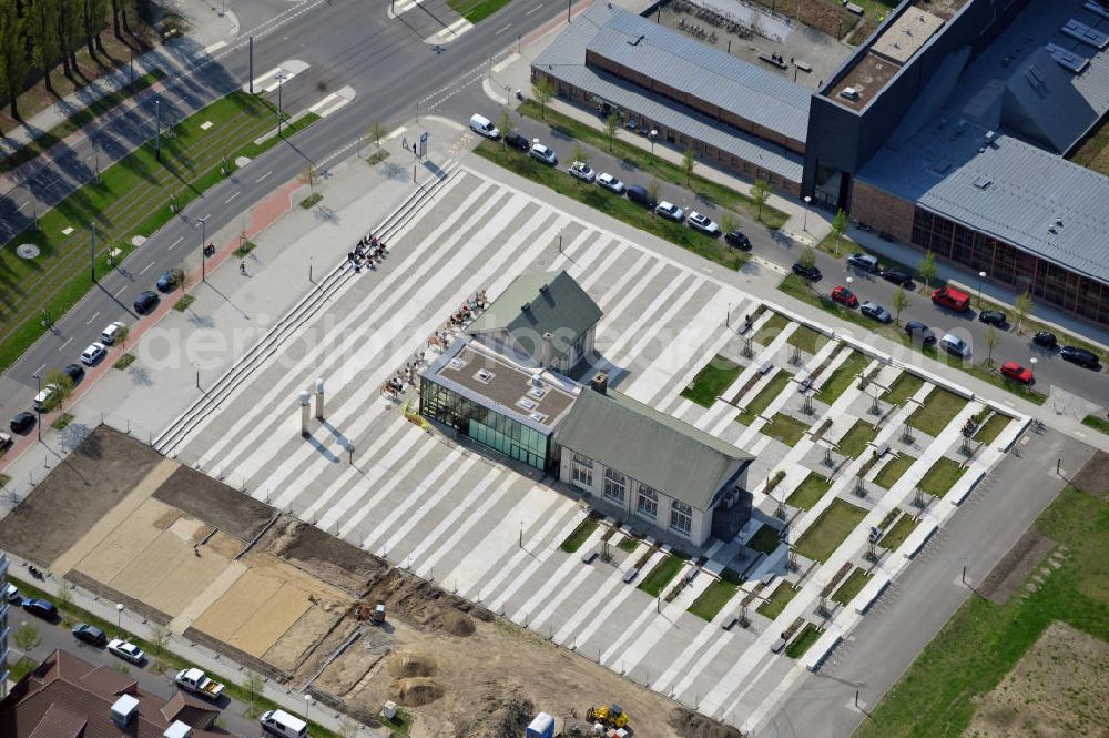 Aerial image Berlin - Neu gestalteter Forumsplatz Adlershof am Wissenschafts- und Wirtschaftsstandort Adlershof WISTA