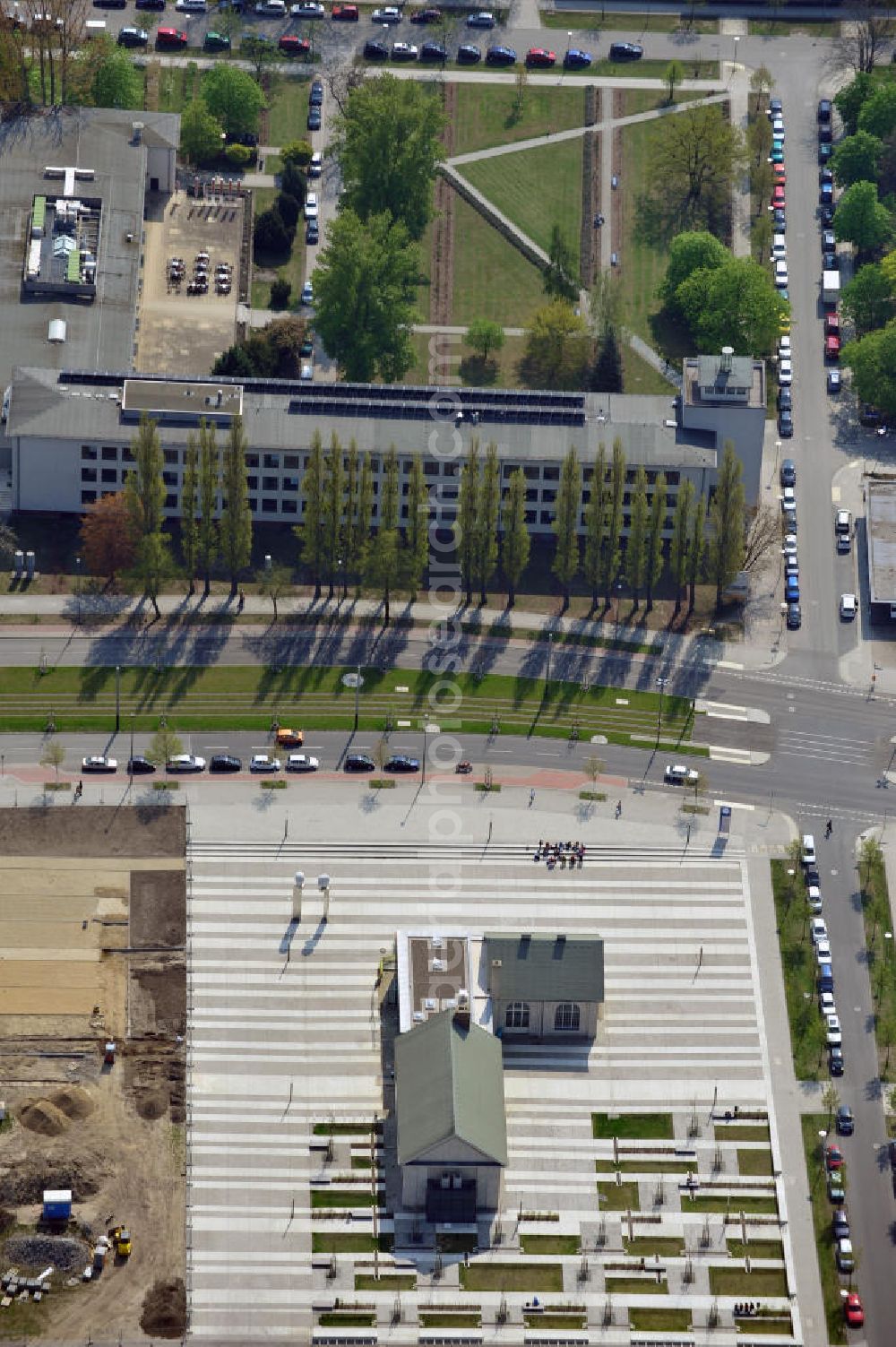 Berlin from above - Neu gestalteter Forumsplatz Adlershof am Wissenschafts- und Wirtschaftsstandort Adlershof WISTA