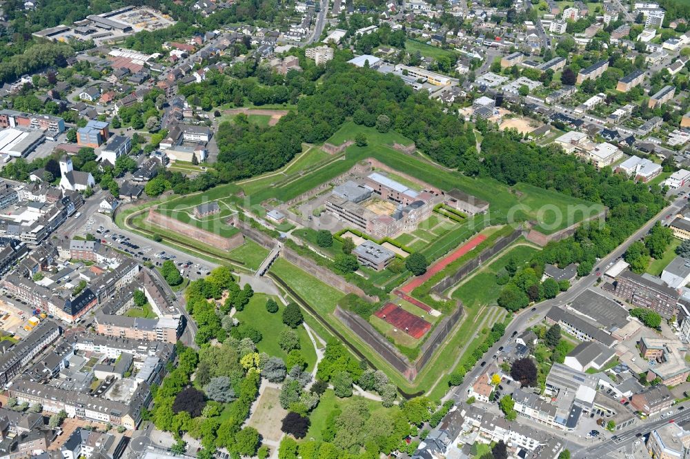 Jülich from above - Fragments of the fortress Museum Zitadelle on Schlossstrasse in Juelich in the state North Rhine-Westphalia, Germany