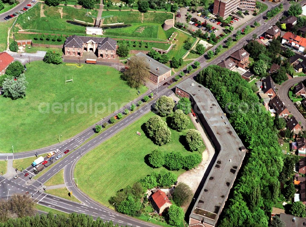 Aerial image Wesel - Fragments of the fortress - Zitadelle in Wesel in the state North Rhine-Westphalia