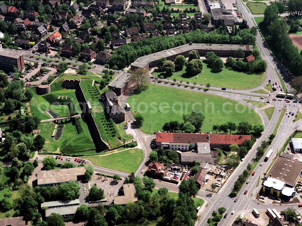 Wesel from above - Fragments of the fortress - Zitadelle in Wesel in the state North Rhine-Westphalia