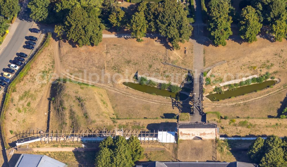 Aerial photograph Wesel - Fragments of the citadel fortress Zitadelle Wesel on Schillerstrasse in Wesel at Ruhrgebiet in the state North Rhine-Westphalia, Germany