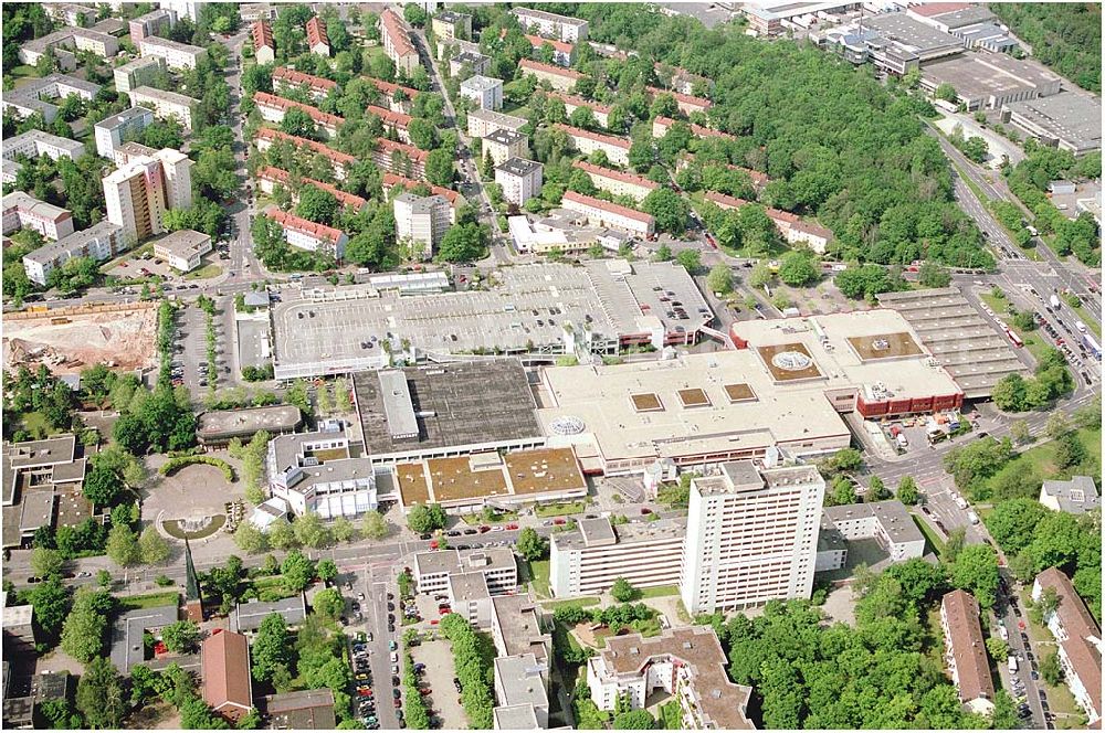 Aerial photograph Nürnberg - 27.05.04 Blick auf das Franken-Center in Nürnberg. Die Verkaufsfläche beträgt ca. 40.000 qm auf 3 Ebenen. Franken-Center Nürnberg Glogauer Straße 30-38, 90473 Nürnberg-Langwasser Tel.: 0911 / 800 12 35 Fax: 0911 / 805 084 Centermanagement: ECE Projektmanagement G.m.b.H. & Co. KG Vermietung Heegbarg 30, 22391 Hamburg Telefon (040) 60 60 6-701 Telefax (040) 60 60 6-777 E-Mail: shop@ece.de