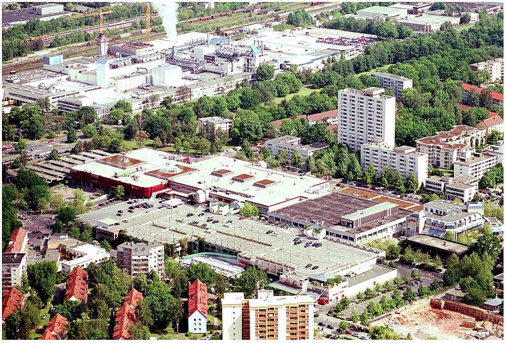 Nürnberg from the bird's eye view: 27.05.04 Blick auf das Franken-Center in Nürnberg. Die Verkaufsfläche beträgt ca. 40.000 qm auf 3 Ebenen. Franken-Center Nürnberg Glogauer Straße 30-38, 90473 Nürnberg-Langwasser Tel.: 0911 / 800 12 35 Fax: 0911 / 805 084 Centermanagement: ECE Projektmanagement G.m.b.H. & Co. KG Vermietung Heegbarg 30, 22391 Hamburg Telefon (040) 60 60 6-701 Telefax (040) 60 60 6-777 E-Mail: shop@ece.de