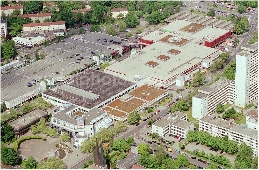 Nürnberg from the bird's eye view: 27.05.04 Blick auf das Franken-Center in Nürnberg. Die Verkaufsfläche beträgt ca. 40.000 qm auf 3 Ebenen. Franken-Center Nürnberg Glogauer Straße 30-38, 90473 Nürnberg-Langwasser Tel.: 0911 / 800 12 35 Fax: 0911 / 805 084 Centermanagement: ECE Projektmanagement G.m.b.H. & Co. KG Vermietung Heegbarg 30, 22391 Hamburg Telefon (040) 60 60 6-701 Telefax (040) 60 60 6-777 E-Mail: shop@ece.de