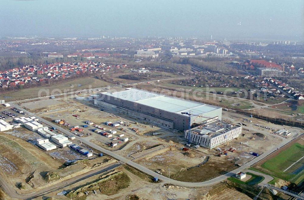 Aerial photograph Frankfurt-Oder - 18.12.2003 Frankfurt-Oder Mit Baustopp belegte Baustelle,Chipfabrik am südwestlichen Stadtrand von Frankfurt-Oder . Baufirma: M+W Zan der Holding AG Lotterbergstr. 30 70499 Stuttgart Telefon +49 711 8804-0 Telefax +49 711 8804-1309