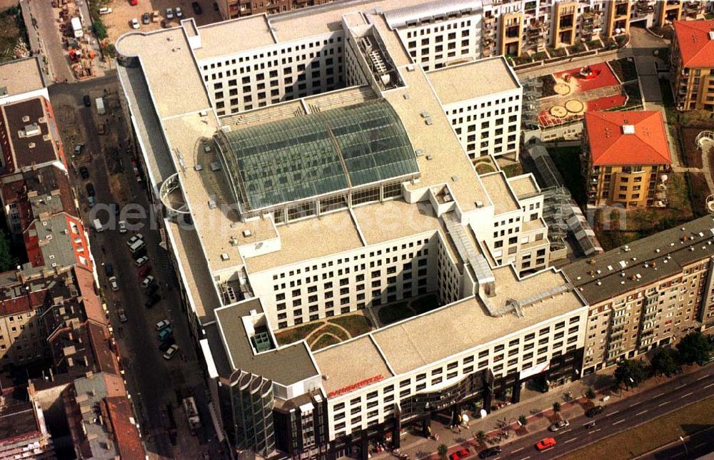 Berlin from the bird's eye view: Frankfurter Allee Plaza