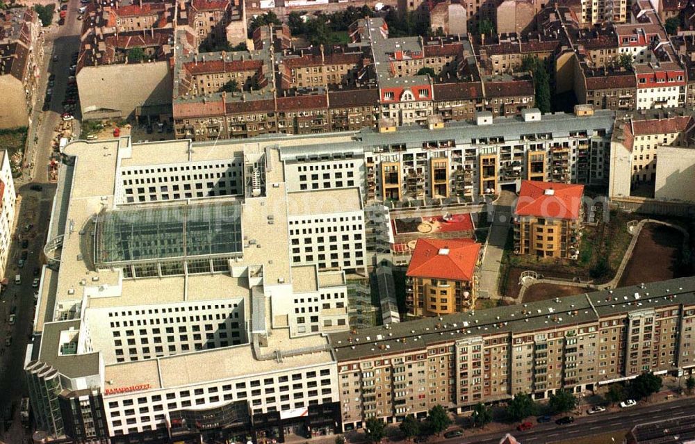 Berlin from above - Frankfurter Allee Plaza