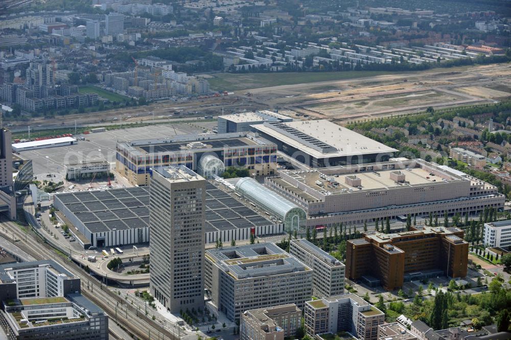 Aerial image Frankfurt am Main - Blick auf das Areal am Frankfurter Messegelände. View of the area at the Frankfurt fair grounds.