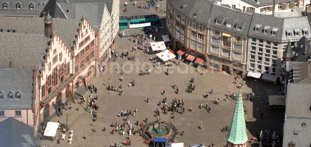 Frankfurt am Main from above - Blick auf den Frankfurter Römer und den Römerberg. Der Römerberg ist der Rathausplatz von Frankfurt am Main und seit dem Hochmittelalter das Zentrum der Altstadt. View of the Town Hall Square in Frankfurt. The Römerberg is since the High Middle Ages the center of town.