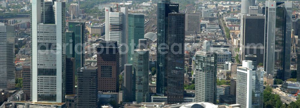 Aerial image Frankfurt am Main - Blick auf die Frankfurter Skyline am Main. Das Frankfurter Banken-, und Bürohauszentrum reiht die Mainmetropole in die Liste typische europäischer Hochhausstädte ein. View of the Frankfurt am Main skyline. The Frankfurt banking, and office center joins a list of the main metropolis in the typical high-rise European citys.