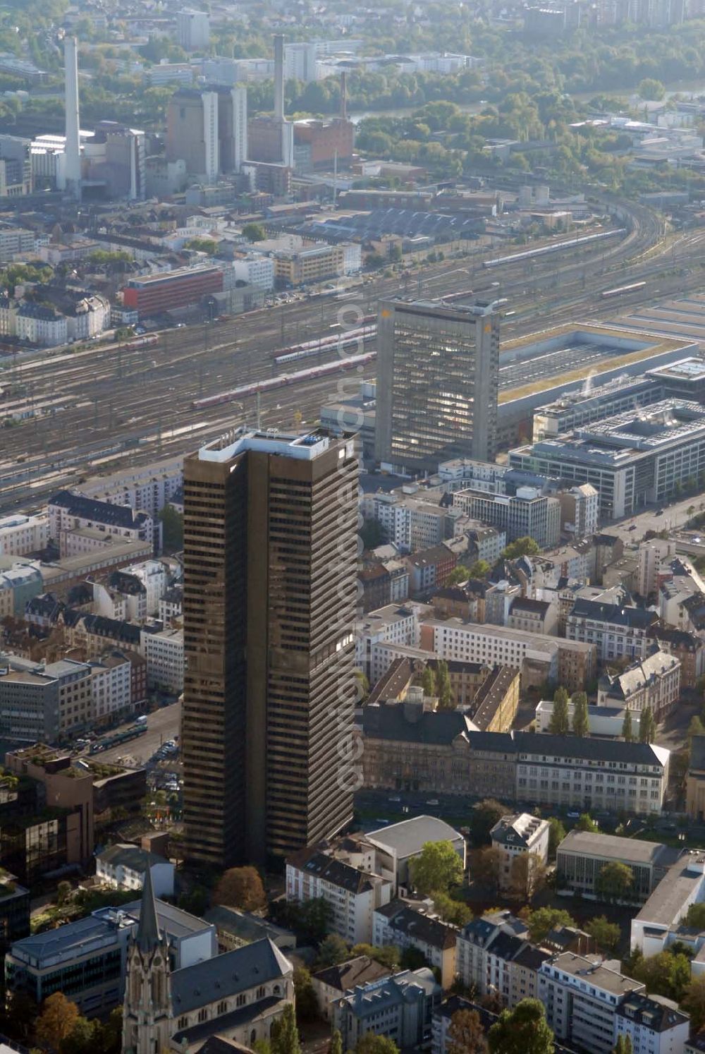 Aerial image Frankfurt am Main - Blick auf die Zentrale der Frankfurter Volksbank eG in der Börsenstraße 1 in 60313 Frankfurt am Main. Telefonnummer 0180 5 217200 oder 069 - 21720.