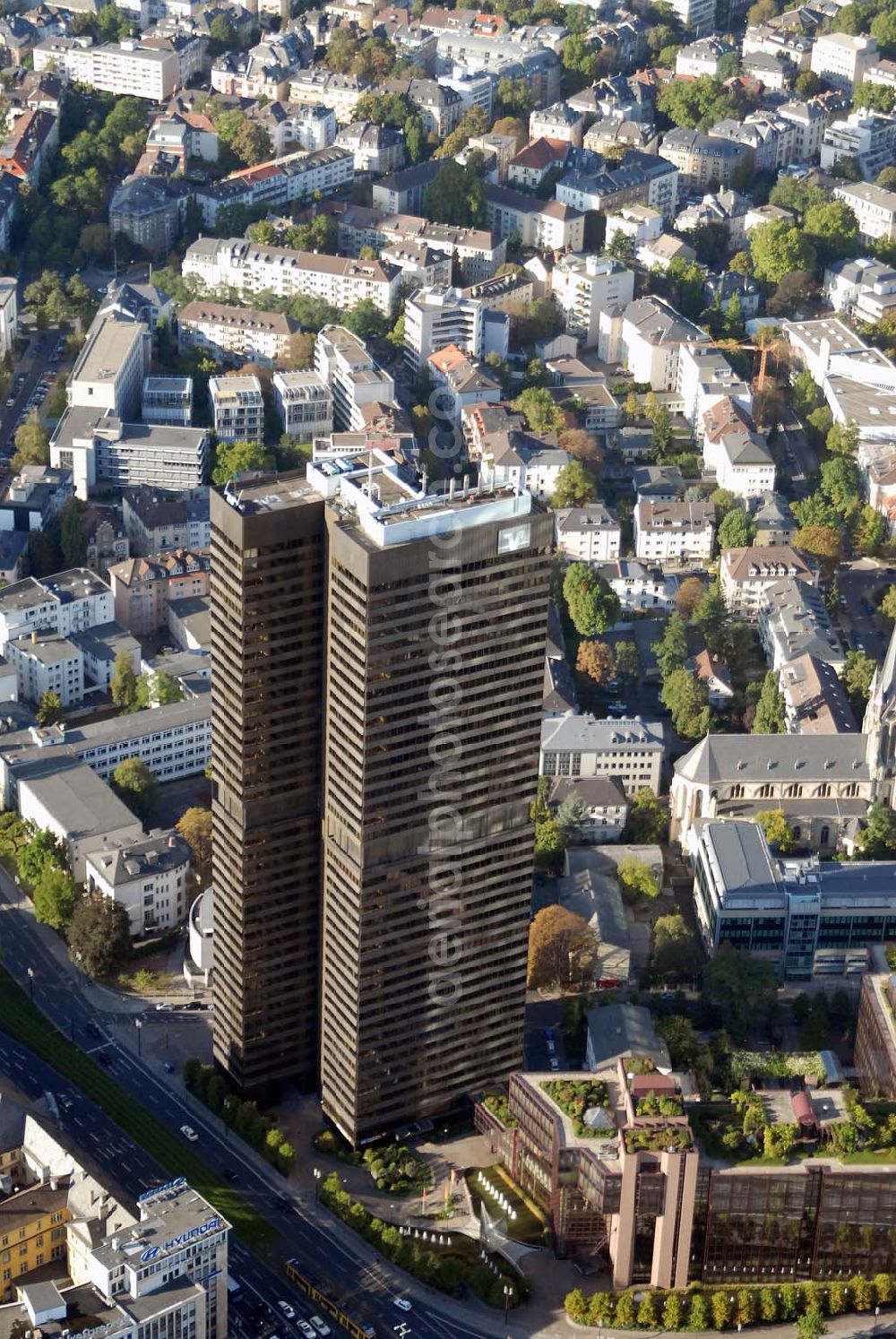 Aerial photograph Frankfurt am Main - Blick auf die Zentrale der Frankfurter Volksbank eG in der Börsenstraße 1 in 60313 Frankfurt am Main. Telefonnummer 0180 5 217200 oder 069 - 21720.