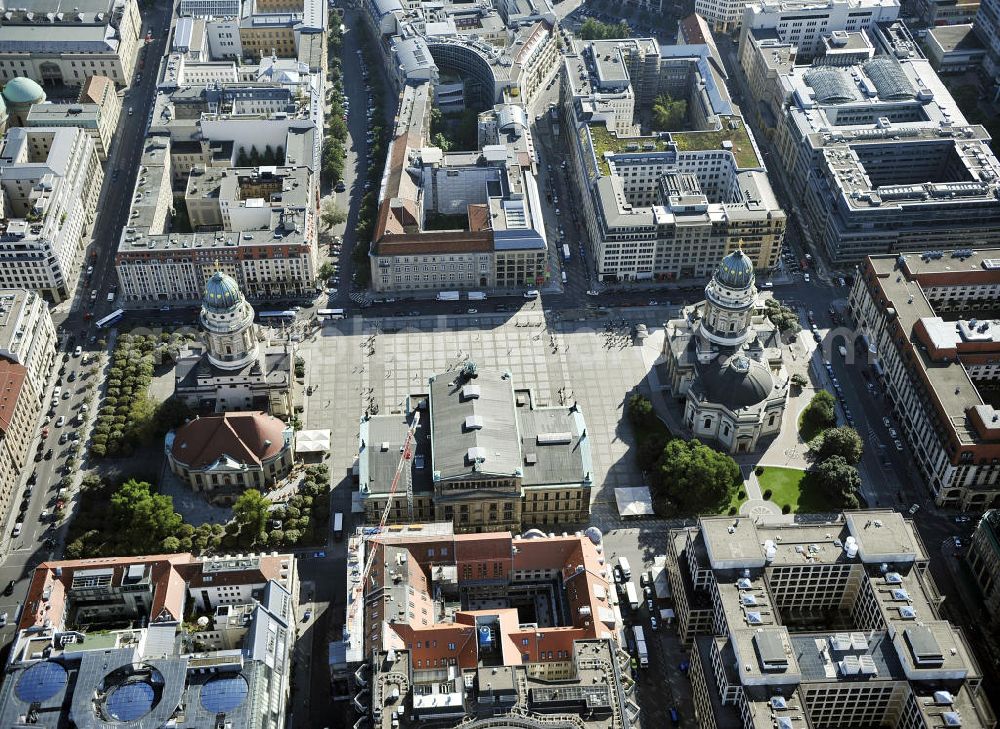 Berlin from above - Blick auf den Gendarmenmarkt mit dem Französischen Dom, dem Deutschen Dom und dem von Karl Friedrich Schinkel erbauten Schauspielhaus. View at the Gendarmenmarkt with the French Cathedral, the German Cathedral and the theater, built by Karl Friedrich Schinkel.