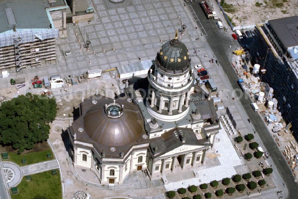 Aerial image Berlin Mitte - Französischer Dom am Gendarmenmarkt nach vollendeter Rekonstruktion in Berlin - Mitte