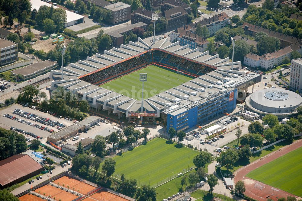 Aerial photograph Bochum - WM-Fußballspiel zwischen Japan und Neuseeland anläßlich der Fußball-Weltmeisterschaft der Frauen 2011 im rewirpower STADION. Das Stadion ist die Spielstätte des Fußballklubs VfL Bochum. Die 6. Fußball-Weltmeisterschaft der Frauen (offiziell: FIFA Women’s World Cup Germany 2011 / „ FIFA Frauen-Weltmeisterschaft Deutschland 2011 “) wird vom 26. Juni bis 17. Juli 2011 im Land des Titelverteidigers Deutschland ausgetragen. Football match of the FIFA Women’s World Cup 2011 in the Rewirpower Stadium (formerly Ruhr Stadium).