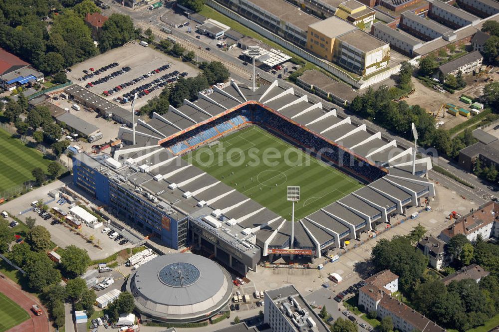 Aerial image Bochum - WM-Fußballspiel zwischen Japan und Neuseeland anläßlich der Fußball-Weltmeisterschaft der Frauen 2011 im rewirpower STADION. Das Stadion ist die Spielstätte des Fußballklubs VfL Bochum. Die 6. Fußball-Weltmeisterschaft der Frauen (offiziell: FIFA Women’s World Cup Germany 2011 / „ FIFA Frauen-Weltmeisterschaft Deutschland 2011 “) wird vom 26. Juni bis 17. Juli 2011 im Land des Titelverteidigers Deutschland ausgetragen. Football match of the FIFA Women’s World Cup 2011 in the Rewirpower Stadium (formerly Ruhr Stadium).