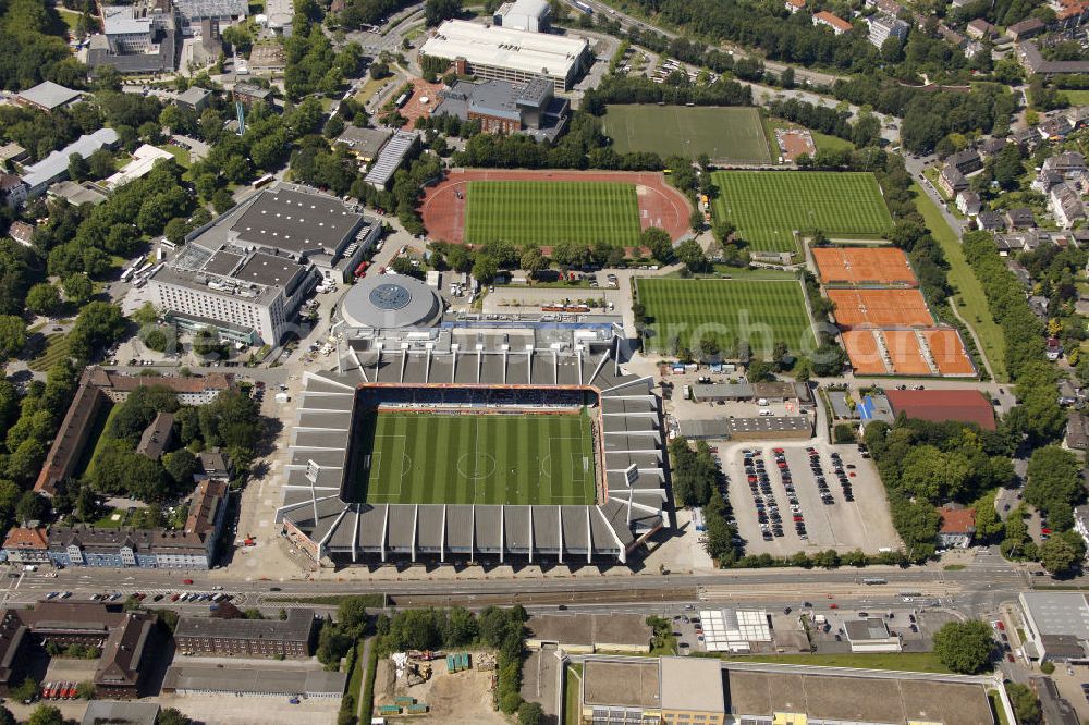 Aerial photograph Bochum - WM-Fußballspiel zwischen Japan und Neuseeland anläßlich der Fußball-Weltmeisterschaft der Frauen 2011 im rewirpower STADION. Das Stadion ist die Spielstätte des Fußballklubs VfL Bochum. Die 6. Fußball-Weltmeisterschaft der Frauen (offiziell: FIFA Women’s World Cup Germany 2011 / „ FIFA Frauen-Weltmeisterschaft Deutschland 2011 “) wird vom 26. Juni bis 17. Juli 2011 im Land des Titelverteidigers Deutschland ausgetragen. Football match of the FIFA Women’s World Cup 2011 in the Rewirpower Stadium (formerly Ruhr Stadium).