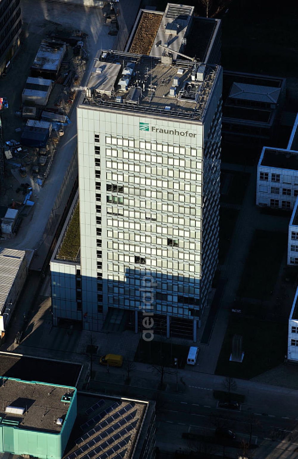 München from above - Das Fraunhofer-Gesellschaft, die größte Organisation für anwendungsorientierte Forschung in Europa, an der Hansastraße in München. The Fraunhofer, Europe’s largest application-oriented research organization, at the Hansastrasse in Munich.