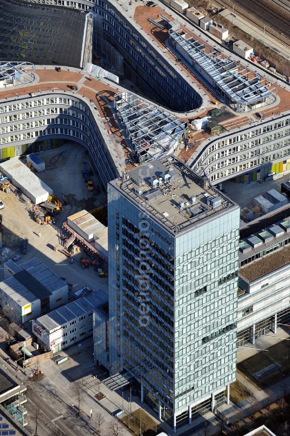 Aerial image München - Das Fraunhofer-Gesellschaft, die größte Organisation für anwendungsorientierte Forschung in Europa, an der Hansastraße in München. The Fraunhofer, Europe’s largest application-oriented research organization, at the Hansastrasse in Munich.