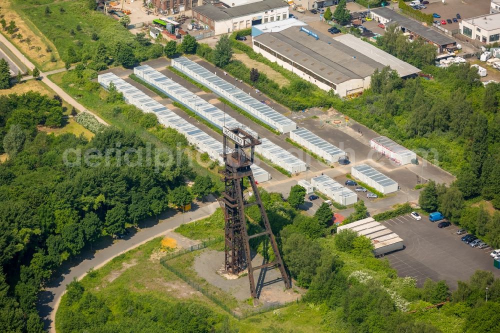 Bochum from above - Conveyors and mining pits at the headframe Alter Foerderturm Zeche Holland on Emil-Weitz-Strasse in Bochum in the state North Rhine-Westphalia, Germany