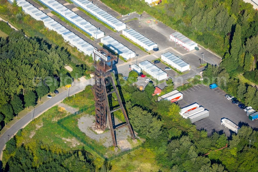 Aerial image Bochum - Conveyors and mining pits at the headframe Alter Foerderturm Zeche Holland on Emil-Weitz-Strasse in Bochum in the state North Rhine-Westphalia, Germany