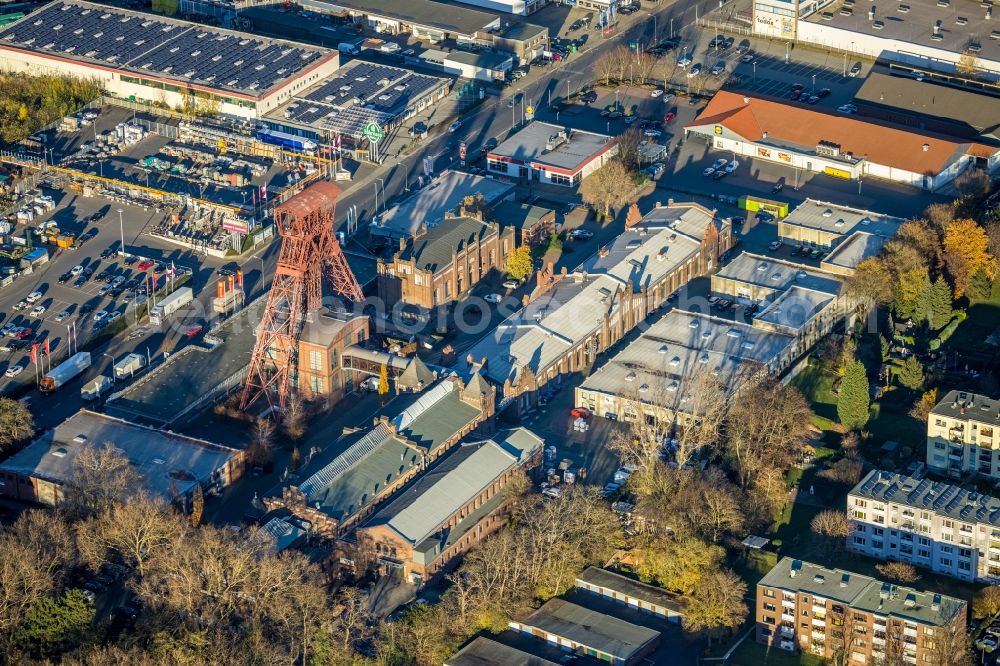 Aerial image Moers - Conveyors and mining pits at the headframe of the former Zeche Rheinpreussen on Zechenstrasse with industrial estate in the industrial area Rheinpreussenpark along the Franz-Haniel-Strasse in Moers in the state North Rhine-Westphalia, Germany