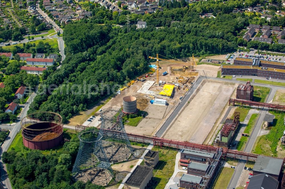 Aerial image Essen - Conveyors and mining pits at the headframe Kokerei Zollverein in Essen in the state North Rhine-Westphalia