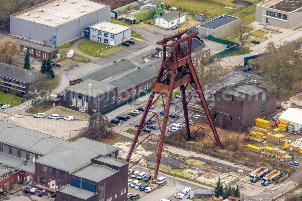 Wanne-Eickel from the bird's eye view: Conveyors and mining pits at the headframe of Zeche Pluto in Wanne-Eickel in the state North Rhine-Westphalia, Germany