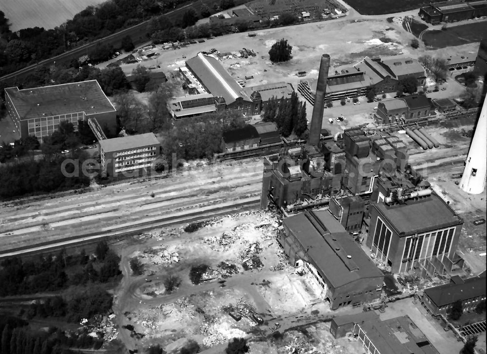 Aerial image Moers - Conveyors and mining pits at the headframe Zeche Rheinpreussen in Moers in the state North Rhine-Westphalia, Germany