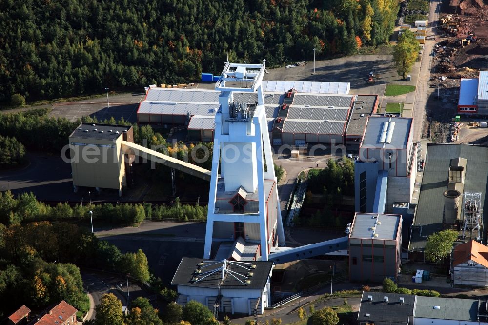 Aerial photograph Göttelborn - Headframe and mine Göttelborn in coal - mining in Saarland