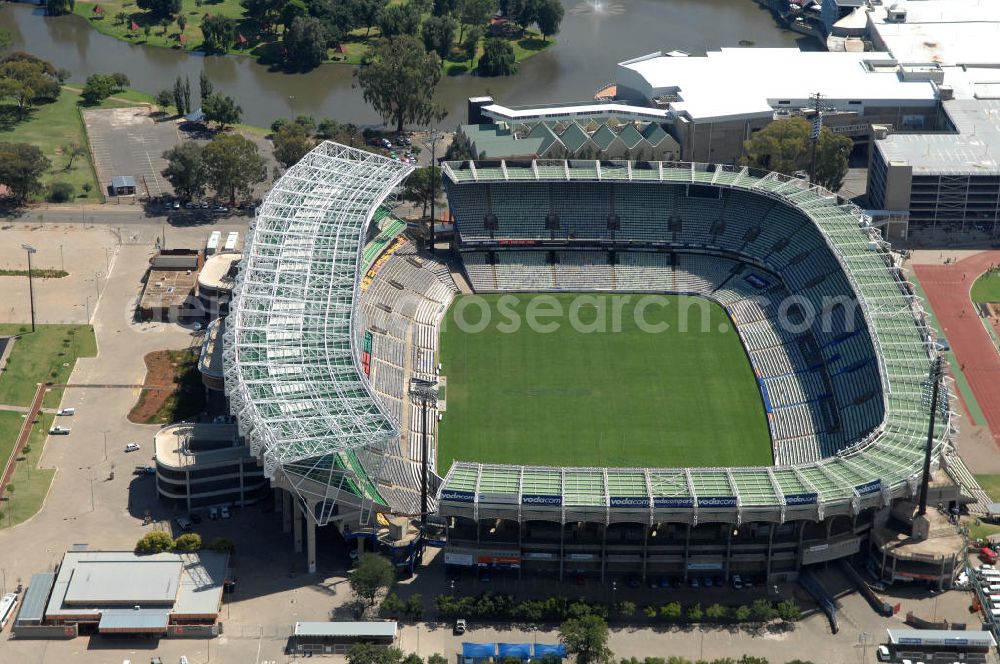 Bloemfontein from above - Blick auf das Free State Stadion im Zentrum von Bloemfontein in Südafrika vor der Fußball-Weltmeisterschaft. View of the Free State Stadium in Bloemfontein in South Africa for the FIFA World Cup 2010.