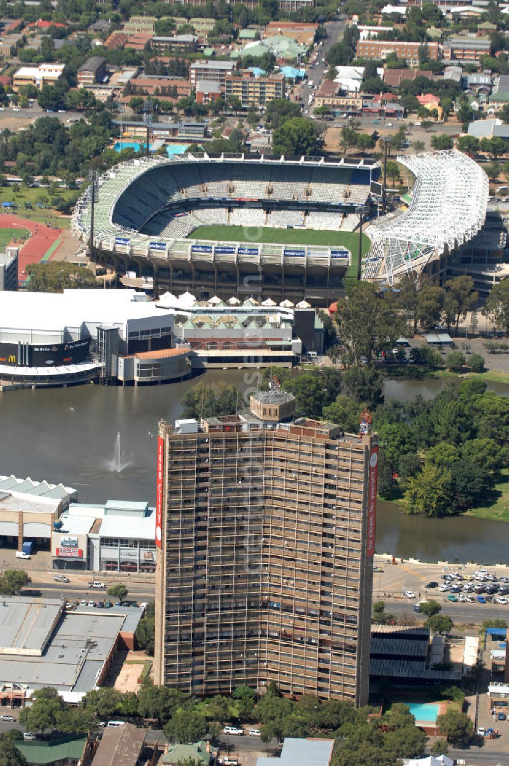 Aerial photograph Bloemfontein - Blick auf das Free State Stadion im Zentrum von Bloemfontein in Südafrika vor der Fußball-Weltmeisterschaft. View of the Free State Stadium in Bloemfontein in South Africa for the FIFA World Cup 2010.