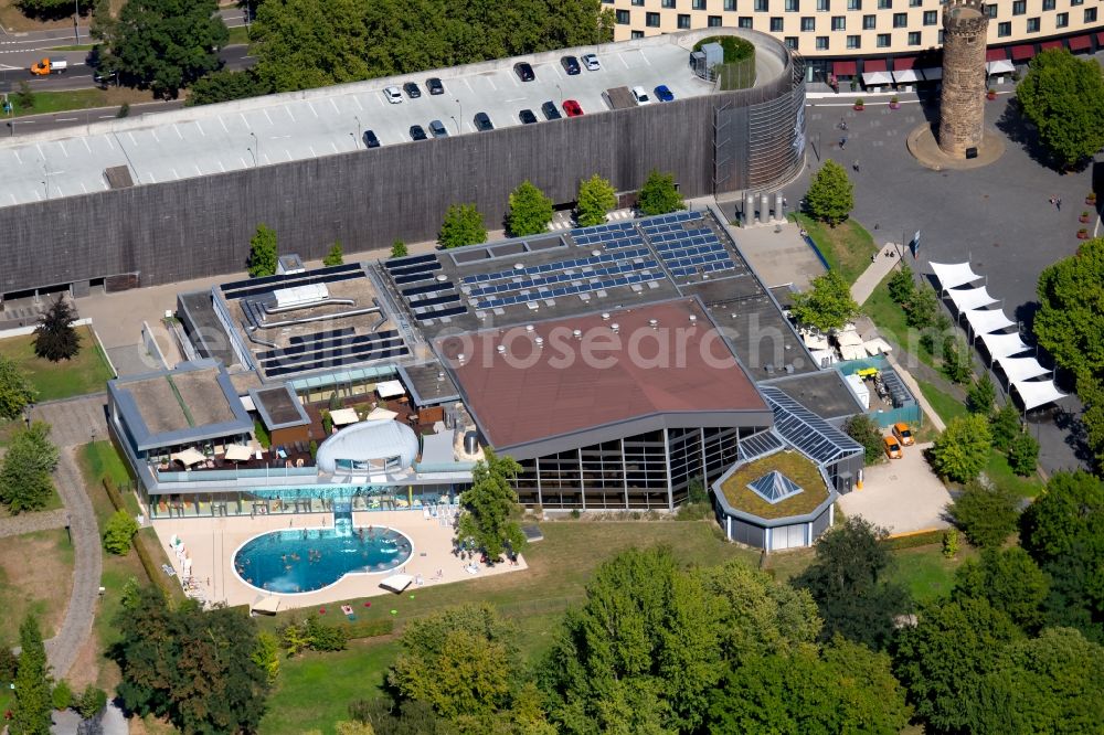 Heilbronn from above - Spa and swimming pools at the swimming pool of the leisure facility Freizeitbad Soleo on Untere Neckarstrasse in Heilbronn in the state Baden-Wurttemberg, Germany