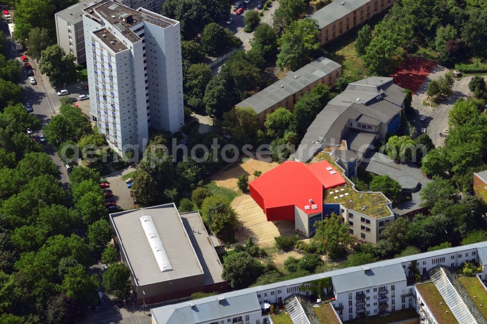 Aerial image Berlin - Waldorf School Kreuzberg at the road Ritterstr. in the administrative district Berlin-Neukoelln