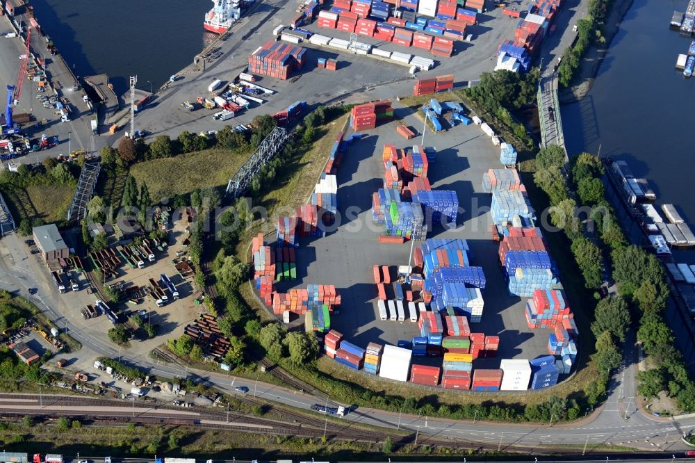 Hamburg from above - Open space / container storage at Trave port in Hamburg-Mitte / Steinwerder. A project of the Hamburg Port Authority HPA