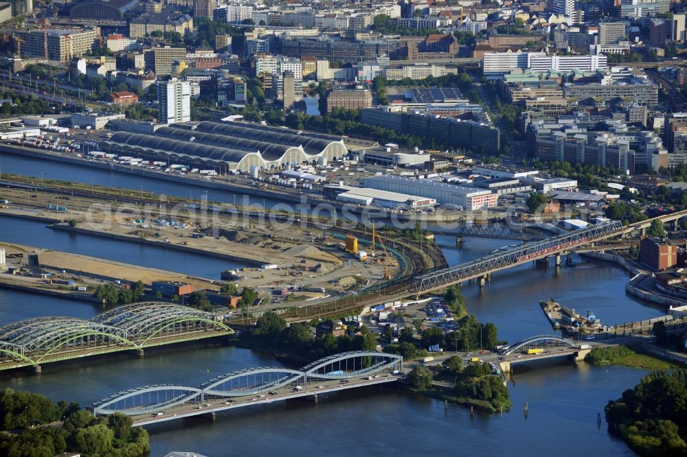 Hamburg from the bird's eye view: View of the Freihafen-Elbrücke and the railway bridges. The Freihafen-Elbrücke was completed in 1929, because the free port required a structually separated crossing of the Elbe. The bridges are of great importance for the Hanseatic city, as they ensure the transport and traffic connection of Hamburg on the Elbe