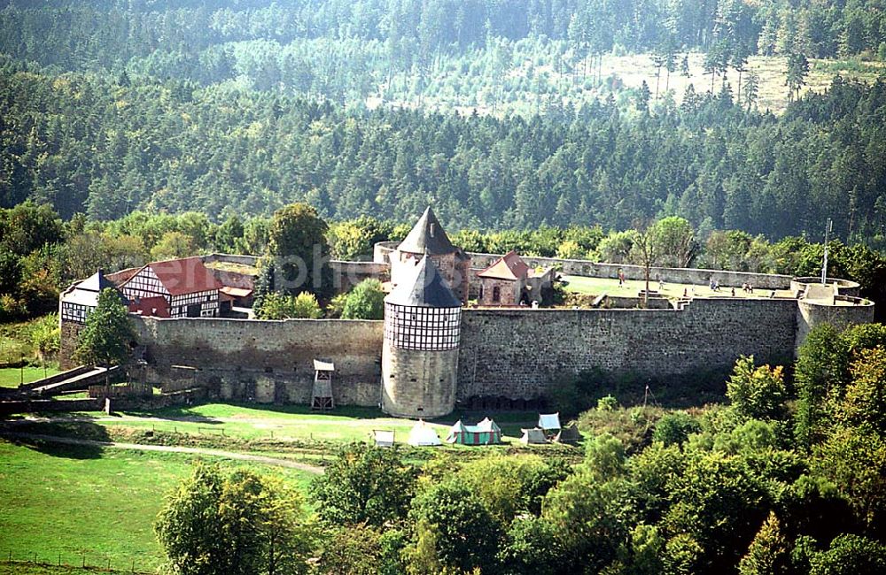 Grebenau in Hessen am Wolfersberg from the bird's eye view: Freiherr von Dörnberg'sche Stiftung Burg Herzberg, Jürgen Frhr. von Dörnberg, (Burghauptmann) Forsthof Huhnstadt, 36287 Breitenbach/H., Tel.: 06675/512, Fax 1634, Mobil-Tel.: 0171/3641786 stiftung@burg-herzberg.de