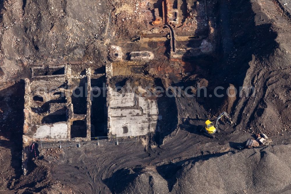 Witten from the bird's eye view: Exposure of archaeological sites on the site of Drei Koenige by the Gesellschaft fuer Archaeologische Baugrund-Sanierung mbH in Witten in the state of North Rhine-Westphalia, Germany