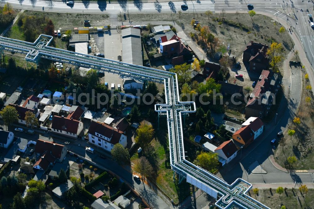 Aerial image Greppin - Overhead pipes for district heating supply along the Parsevalstrasse in Greppin in the state Saxony-Anhalt, Germany