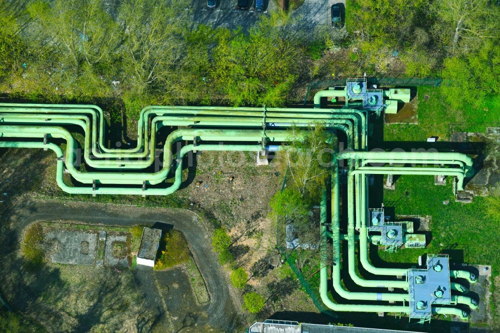 Aerial photograph Berlin - Overhead pipes for district heating supply along the Rhinstrasse in the district Lichtenberg in Berlin, Germany