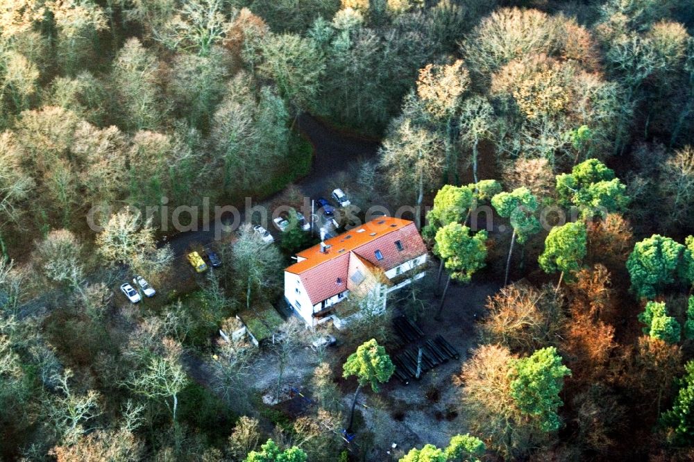 Kandel from above - Tables and benches of open-air restaurants Naturfreundehaus Bienwaldhuette in Kandel in the state Rhineland-Palatinate