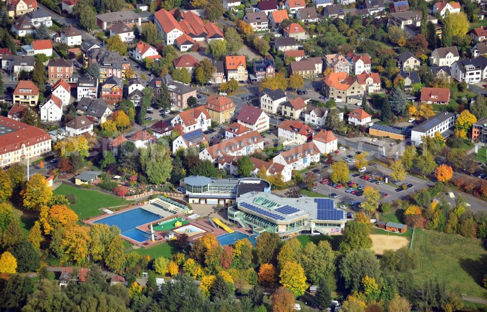 Aerial photograph Lemgo - View of the waterpark Eau Le in Lemgo in the state North Rhine-Westphalia. The waterpark offers saunas, massage, open-air pools and indoor swimming pools