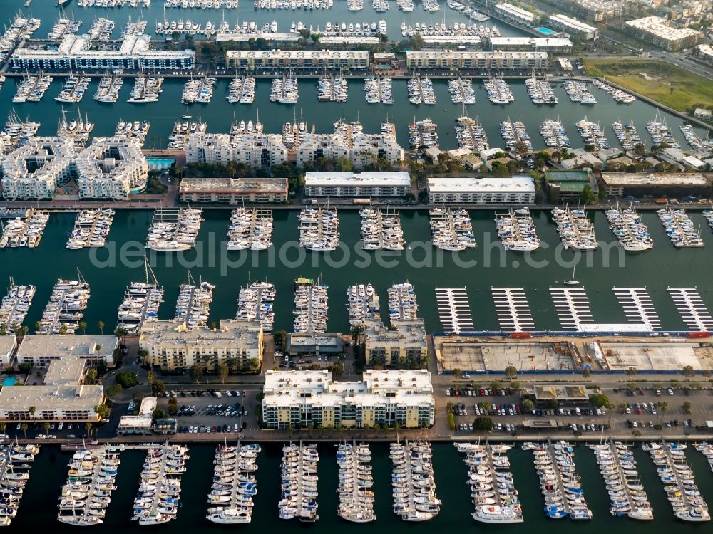 Aerial photograph Marina del Rey - Marina of Marina del Rey in California, USA. Marina del Rey is an unincorporated seaside community completely surrounded by the urban area of Los Angeles. Its Marina is the world's largest man-made small craft harbor