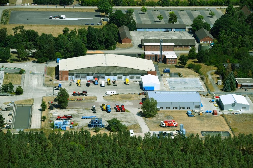 Wesendorf from above - Leisure Centre - Amusement Park Hammerstein Park Wesendorf along the Lange Strasse in Wesendorf in the state Lower Saxony, Germany